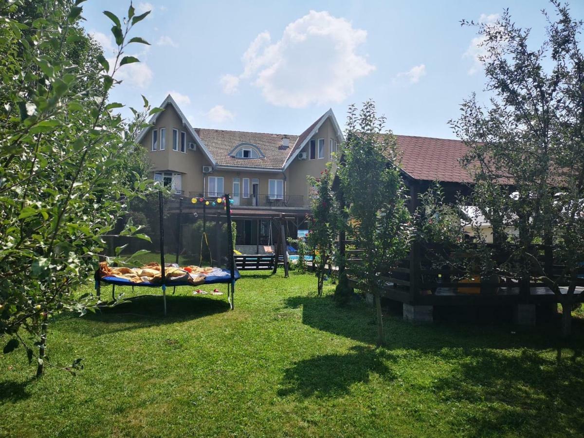 Pensiunea Full Târgu-Mureş Zewnętrze zdjęcie